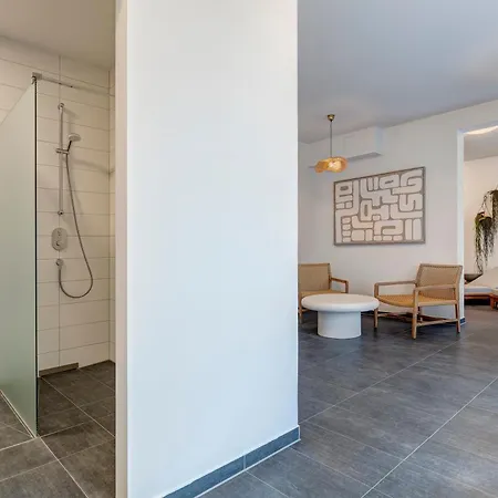 A6 Pine Hill - Mit Großem Bad&großem überdachtem Balkon, Vom Wohn- Und Schlafzimmer Aus Begehbar * Zirchow